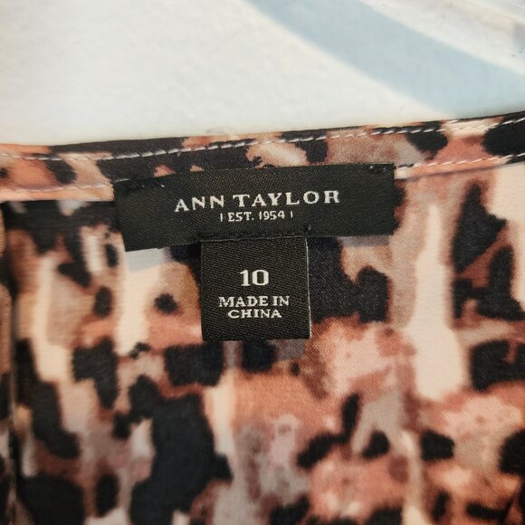 Ann Taylor Satin Cowl Neck Sleeveless Top, Size 10, Like New - Picture 3 of 6